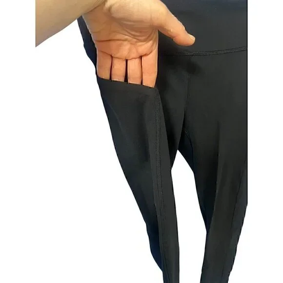 Lululemon Women High-Waisted Black Capris Leggings With Pockets, cropped yoga, 4 - Picture 7 of 9